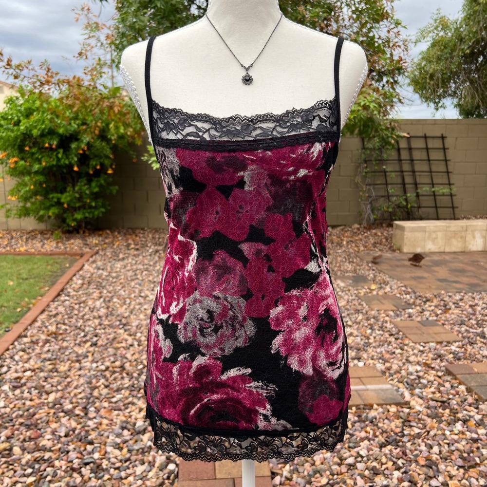 y2k lace cami tank top with red rose all over graphic